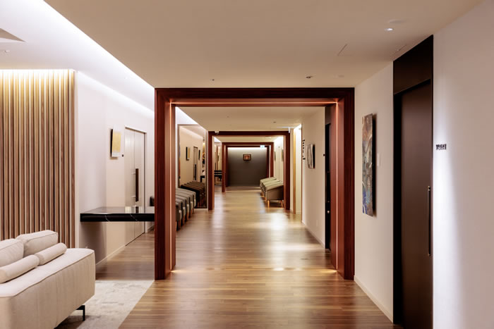 開放感のあるコリドー